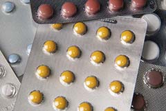 Прокуроры проверят обоснованность цен на лекарства в регионах РФ