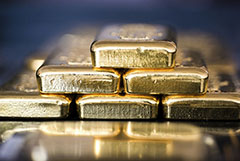 Минфин предложил разрешить россиянам покупать золото за наличную валюту