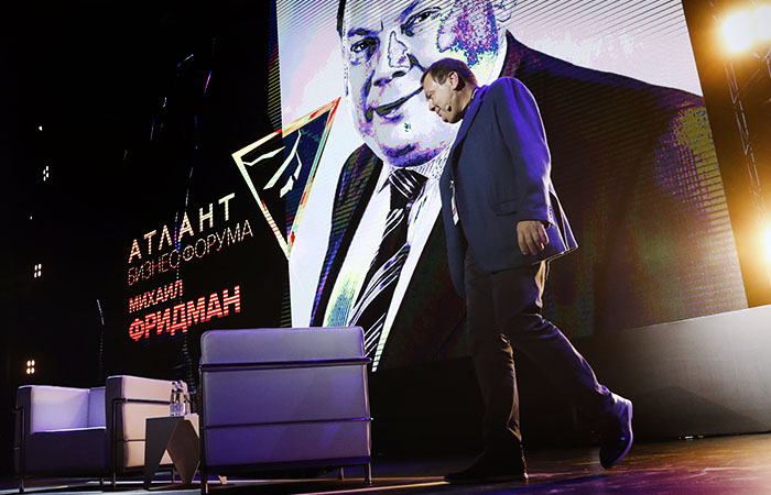 Банки изучают ранее открытые кредитные линии VEON из-за санкций против Фридмана