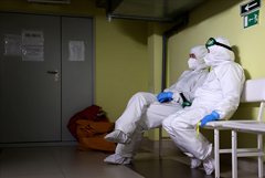 В России за сутки с коронавирусом госпитализированы свыше 7 тыс. человек