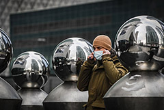 В Москве со вторника отменят масочный режим