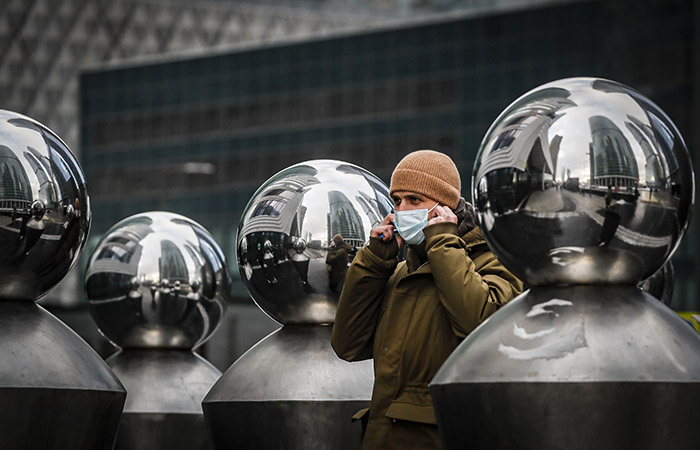 В Москве со вторника отменят масочный режим