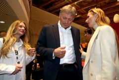 США объявили о санкциях против жены и взрослых детей Пескова