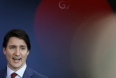 Москва объявила о санкциях против премьера, глав МИД и Минобороны Канады