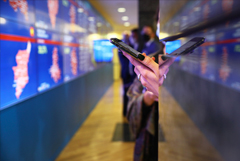 Путин подписал закон, распространяющий электронное голосование на все выборы