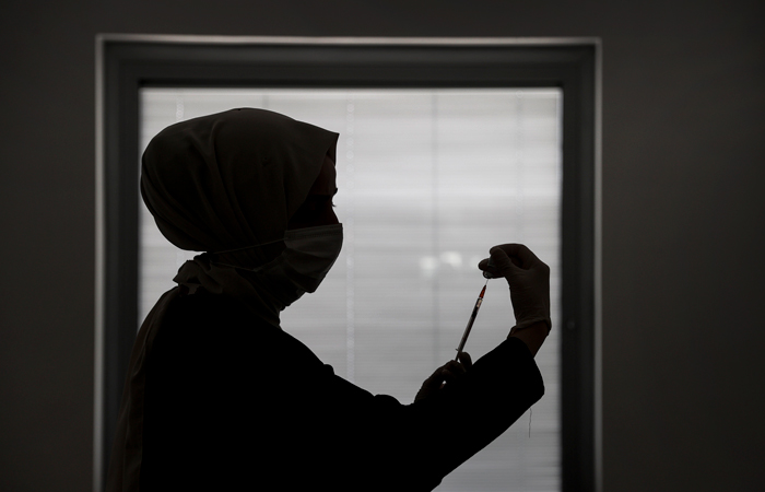 Число выявленных случаев COVID-19 в мире превысило 459,8 млн