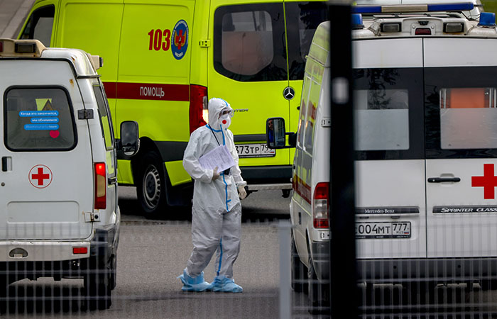 В России за сутки с коронавирусом госпитализированы более 5 тыс. человек