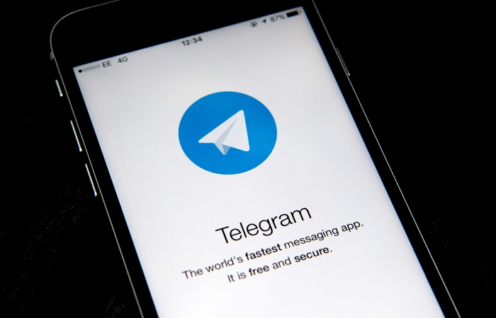         Telegram