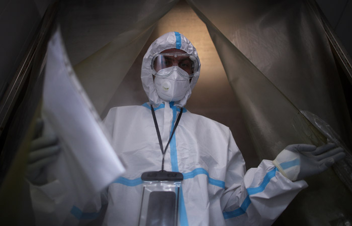 В России за сутки в больницы попали 5 513 пациентов с COVID-19