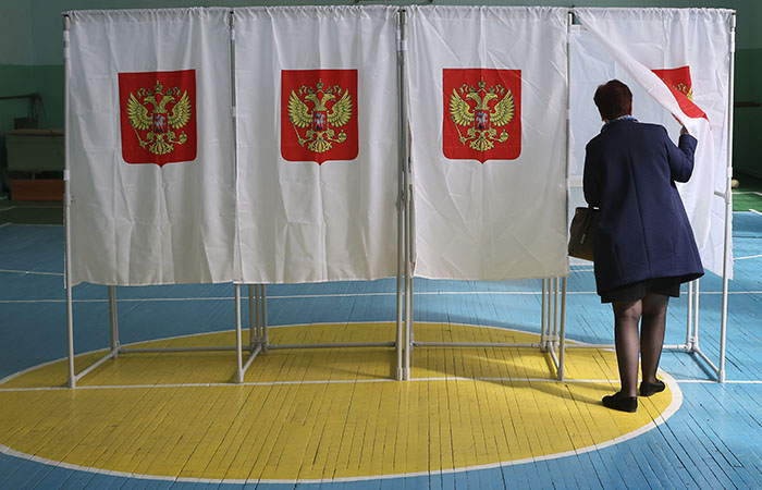 Песков опроверг планы по отмене прямых выборов глав некоторых регионов