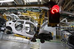 Renault объявила о приостановке работы завода в Москве
