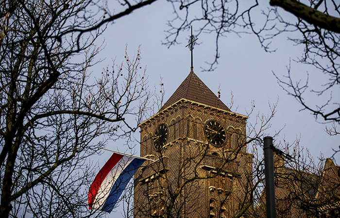 Нидерланды вышлют 17 российских дипломатов