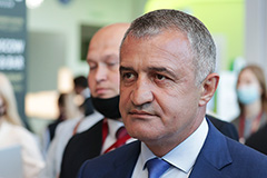 Президент Южной Осетии заявил о намерении республики войти в состав РФ