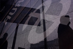 Рубль слабо меняется к доллару и евро на старте торгов