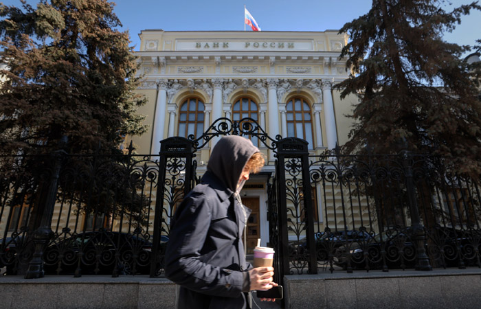 Банк России решил снизить ключевую ставку до 17% годовых