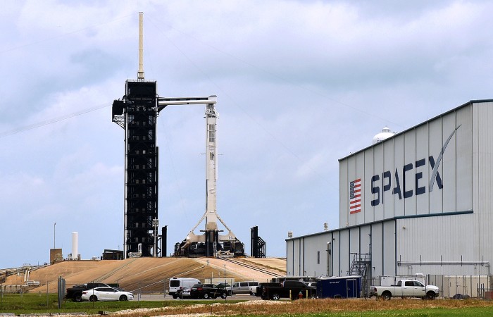 Корабль Crew Dragon компании SpaceX состыковался с МКС