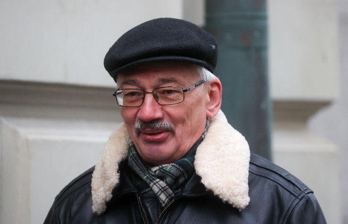 Главу ликвидированного ПЦ "Мемориал" задержали во время пикета на Красной площади