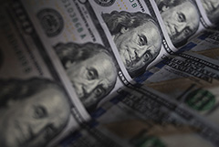 Внешний долг РФ в I квартале снизился до минимума за 13 лет