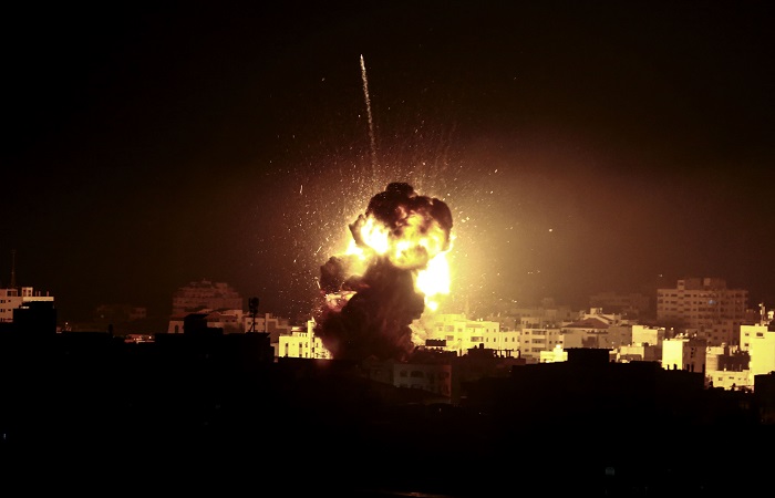 Армия Израиля нанесла удары по целям в секторе Газа