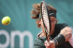 Российский теннисист Рублев вышел в полуфинал турнира в Белграде