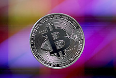 Биткойн растет на планах Fidelity разрешить пополнять пенсионный план криптовалютой