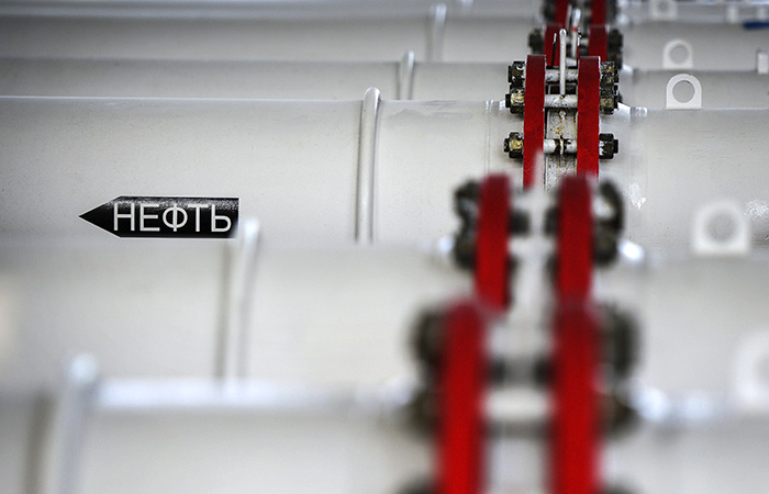 Европа рассматривает введение потолка цен на российскую нефть