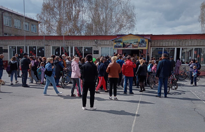 СК возбудил дело об убийстве после стрельбы с жертвами в ульяновском детсаду