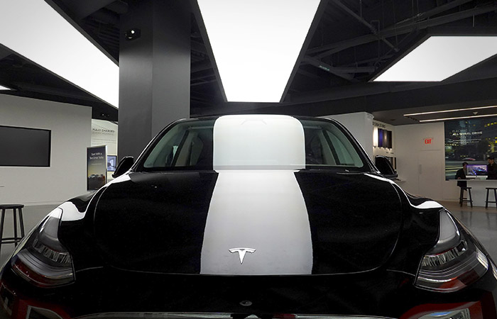 За три дня после сделки с Twitter Илон Маск продал акции Tesla на $8,5 млрд