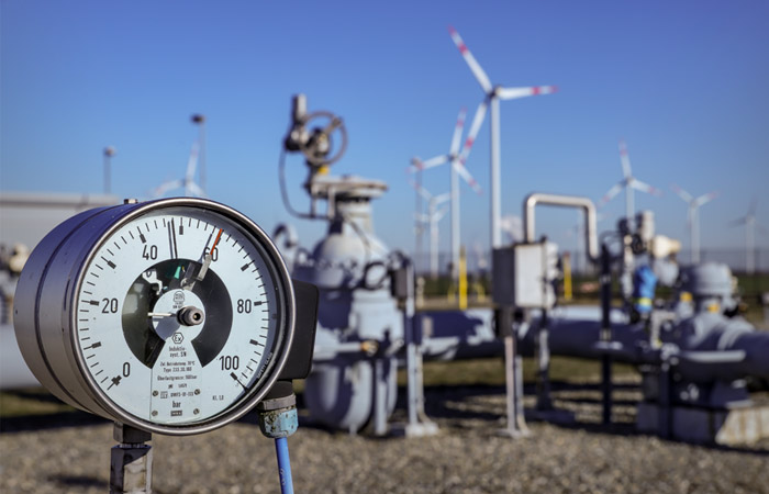 Отказ Польши и Болгарии от поставок из РФ подорвал закачку газа в хранилища Европы