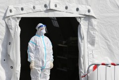 Число выявленных заражений COVID-19 в мире превысило 292,5 млн