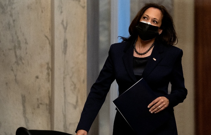 Вице-президент США Камала Харрис сдала отрицательный тест на COVID-19