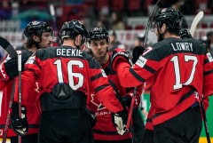 Канада победила Швецию в четвертьфинале ЧМ по хоккею, отыгравшись с 0:3