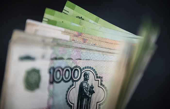 ЦБ РФ повысил лимит на перевод средств за рубеж в 5 раз - до $50 тыс. в месяц