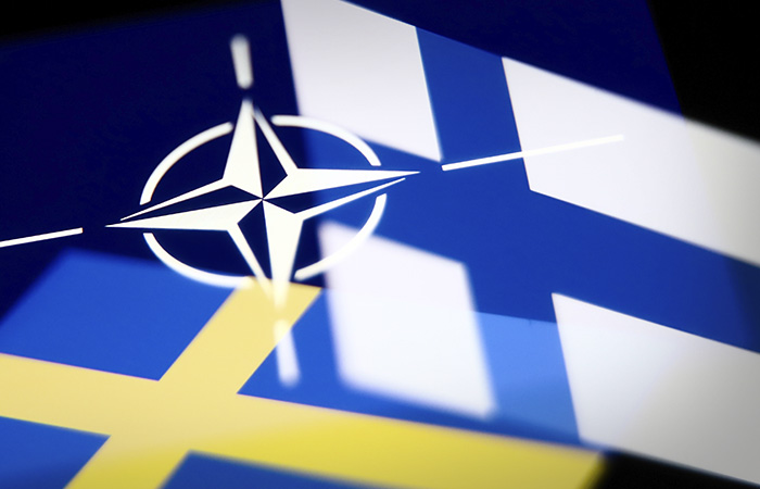 Швеция и Финляндия в среду совместно подадут заявку на вступление в НАТО