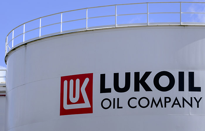 Суд в США арестовал нефть в танкере по иску трейдера "ЛУКОЙЛа" к судовладельцу