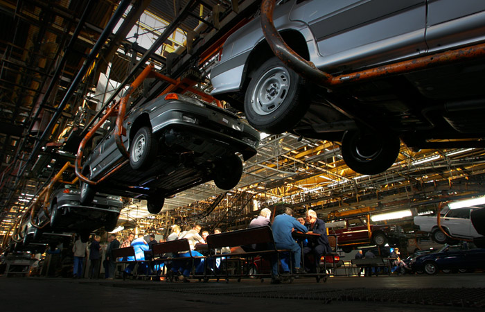 "АвтоВАЗ" продлил простой на всю следующую неделю