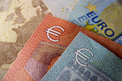 Фондовые индексы Европы завершили сессию ростом