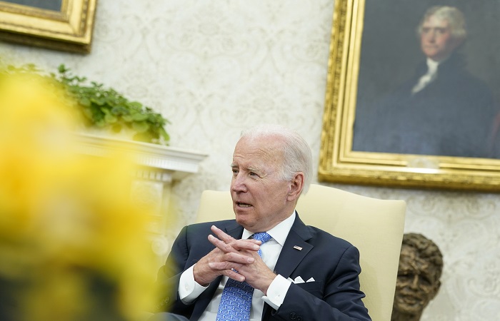 Politico сообщило, что в Штатах опасаются затягивания конфликта при отправке Киеву РСЗО