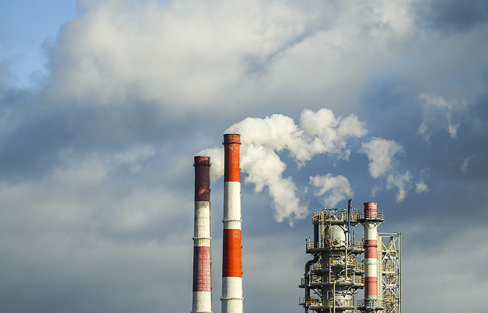 Катализаторы процессов в нефтепереработке. Обзор