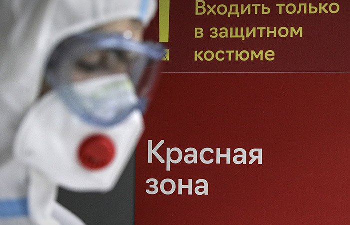 В России за сутки коронавирусом заболели почти 5 тысяч человек