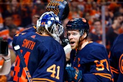 "Эдмонтон" в овертайме победил "Калгари" и вышел в полуфинал Кубка Стэнли НХЛ