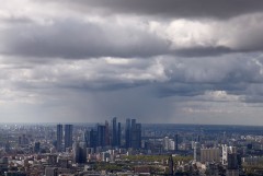 Москвичей предупредили о возможном дожде с грозой в ближайшие часы