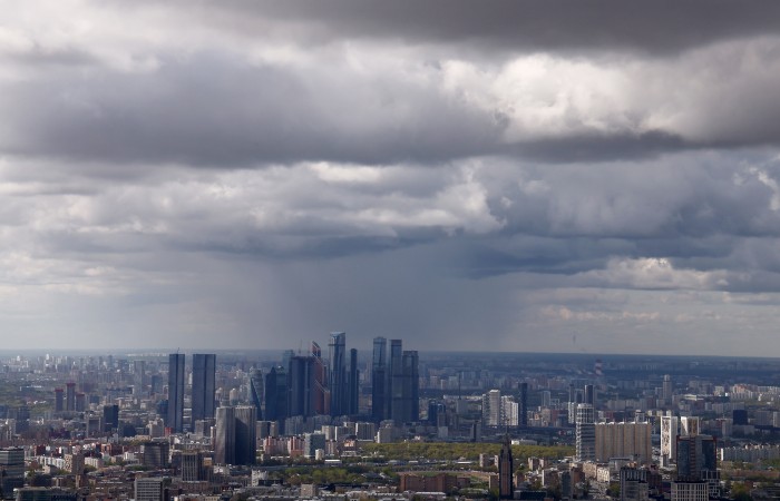 Москвичей предупредили о возможном дожде с грозой в ближайшие часы