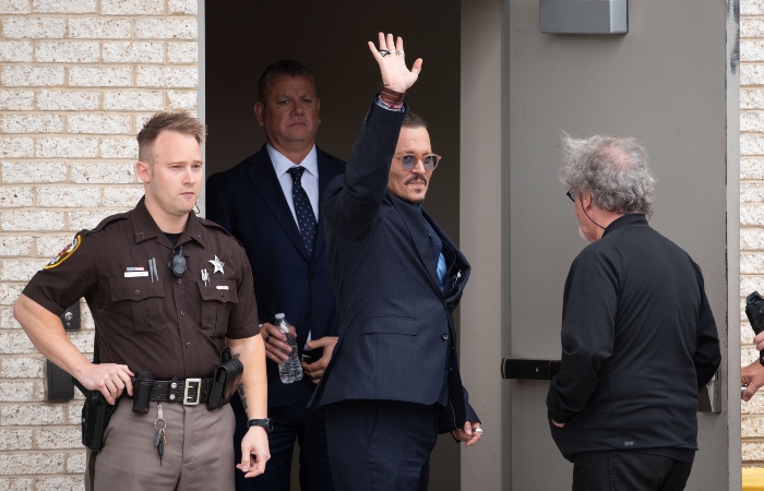 Джонни Депп выиграл дело против бывшей жены Эмбер Херд