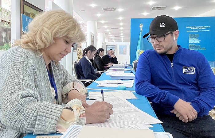 Явка на конституционный референдум казахстанцев за рубежом составила почти 73%