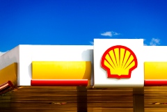 "ЛУКОЙЛ" будет развивать сеть АЗС Shell в РФ под финским брендом Teboil