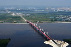 Мост через Амур в Китай заработал после двух лет ковидного простоя