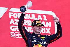 Макс Ферстаппен выиграл Гран-при Азербайджана "Формулы-1"