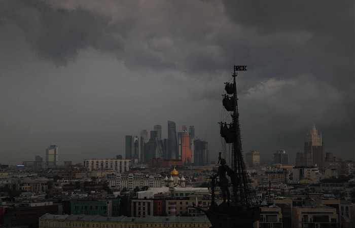 Гроза и ветер с порывами до 17 м/с ожидаются в Москве вечером