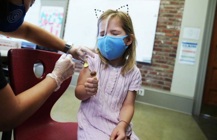 COVID-вакцины Moderna и Pfizer рекомендованы в США детям от шести месяцев